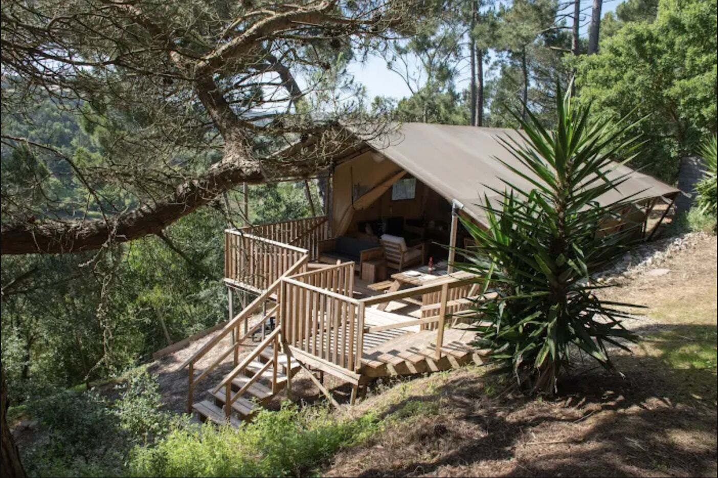GLAMPINGS