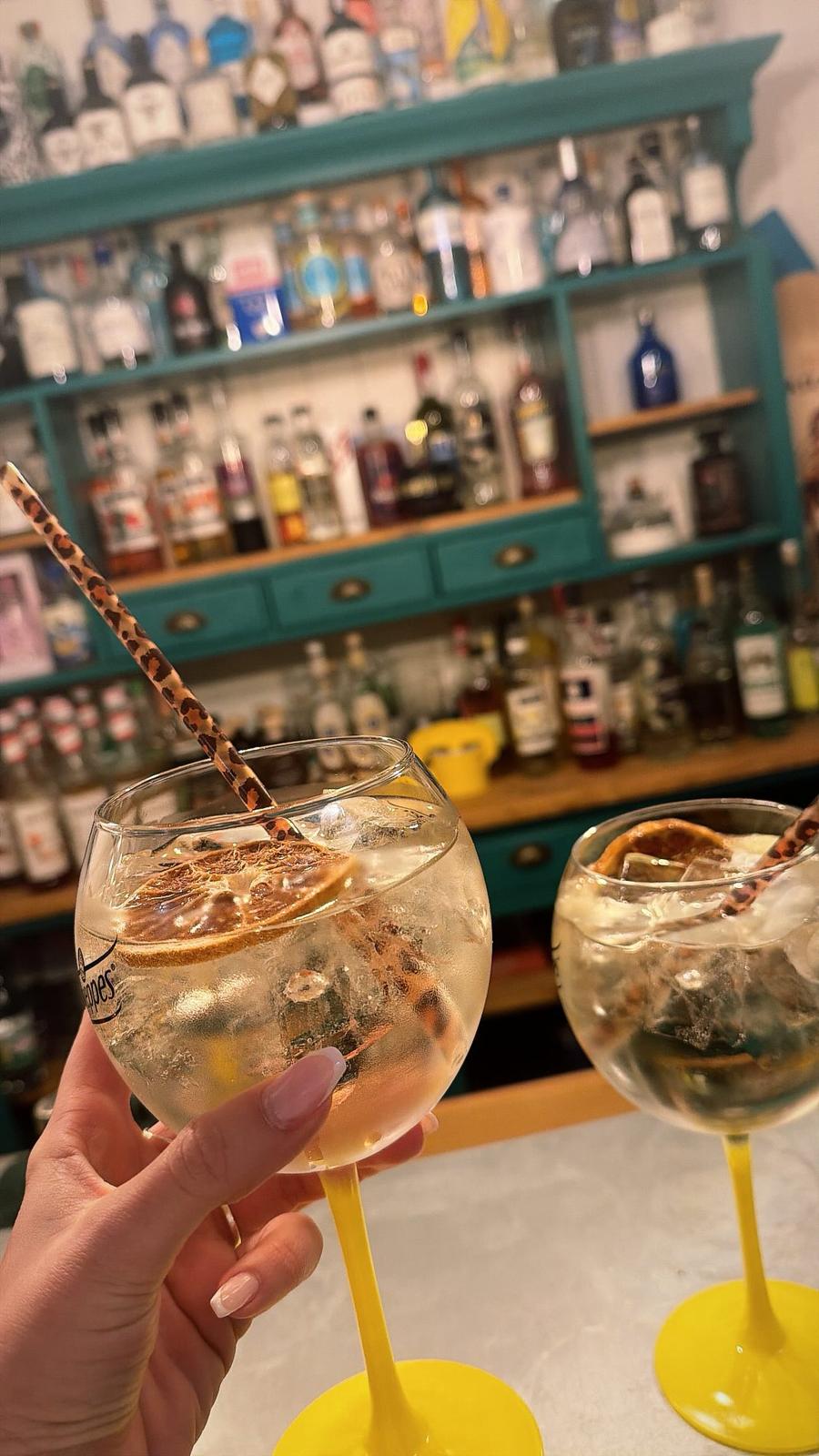 The Bar - Image 4
