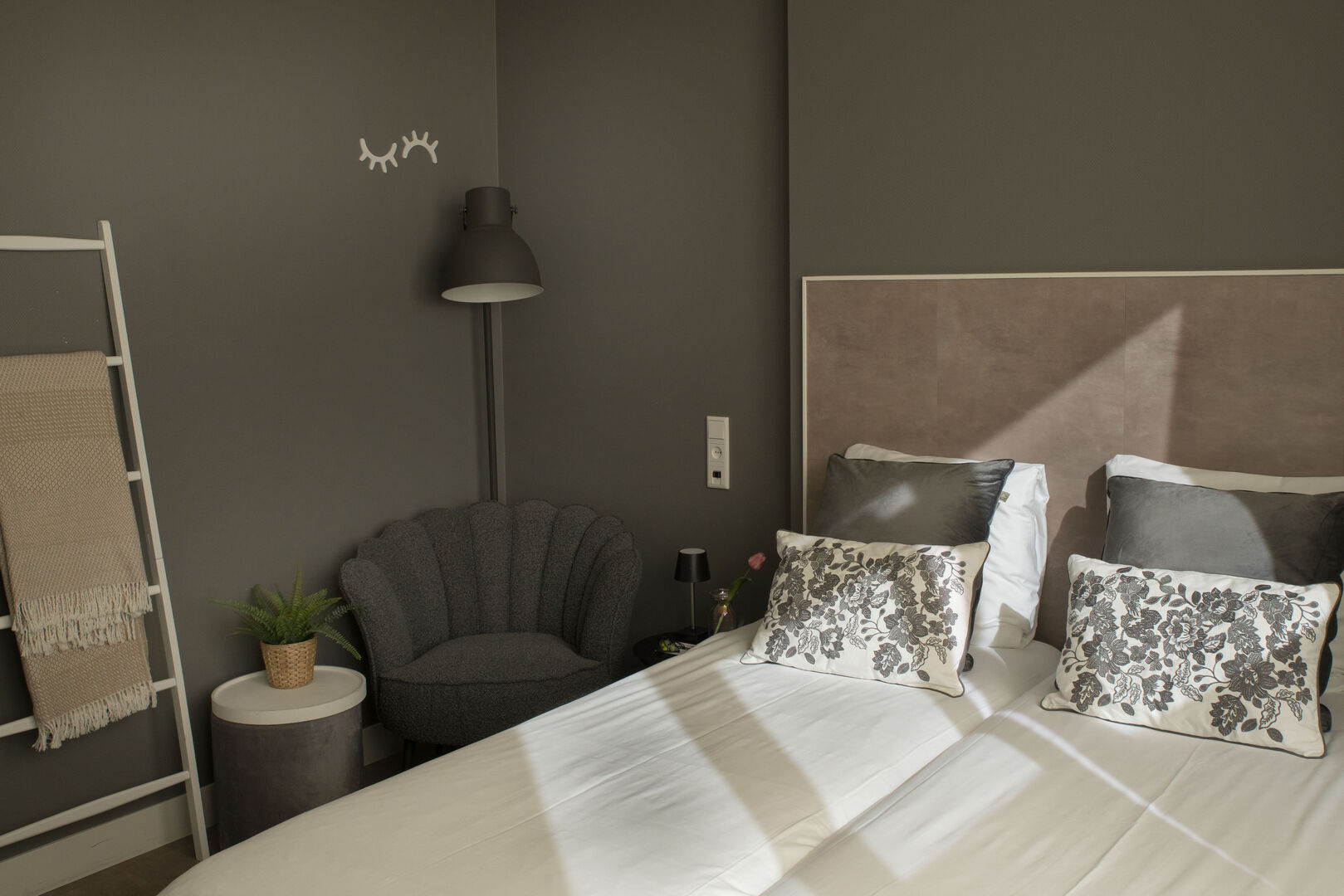 Double Room Standard - Image 1