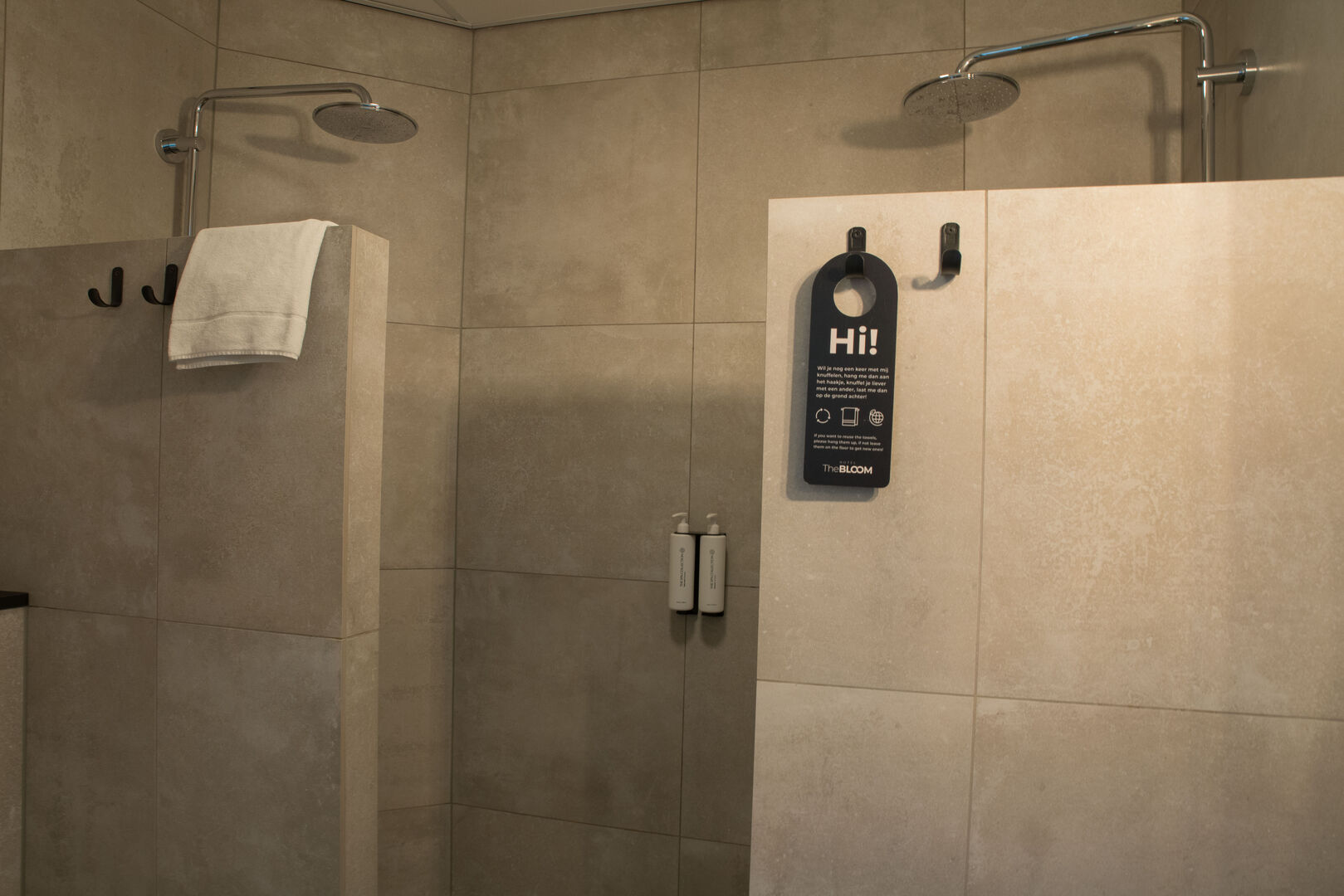 Six person room - Image 2