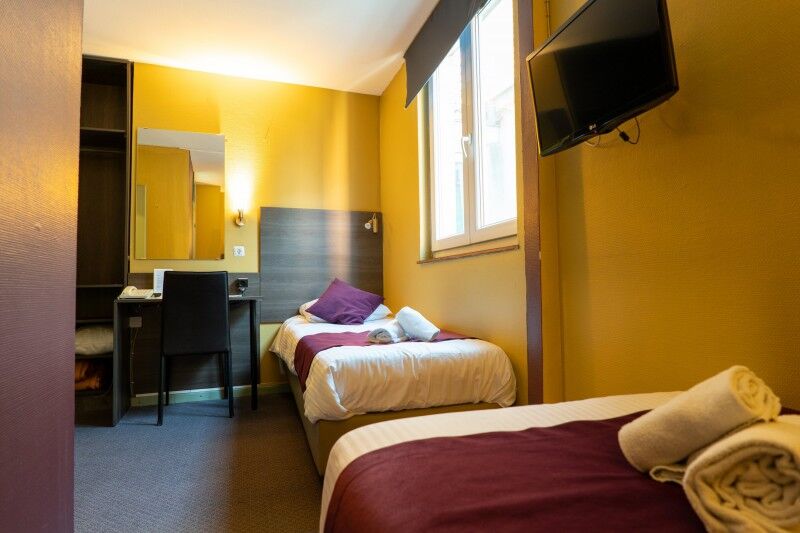 Twin room (2 single beds) - Image 3