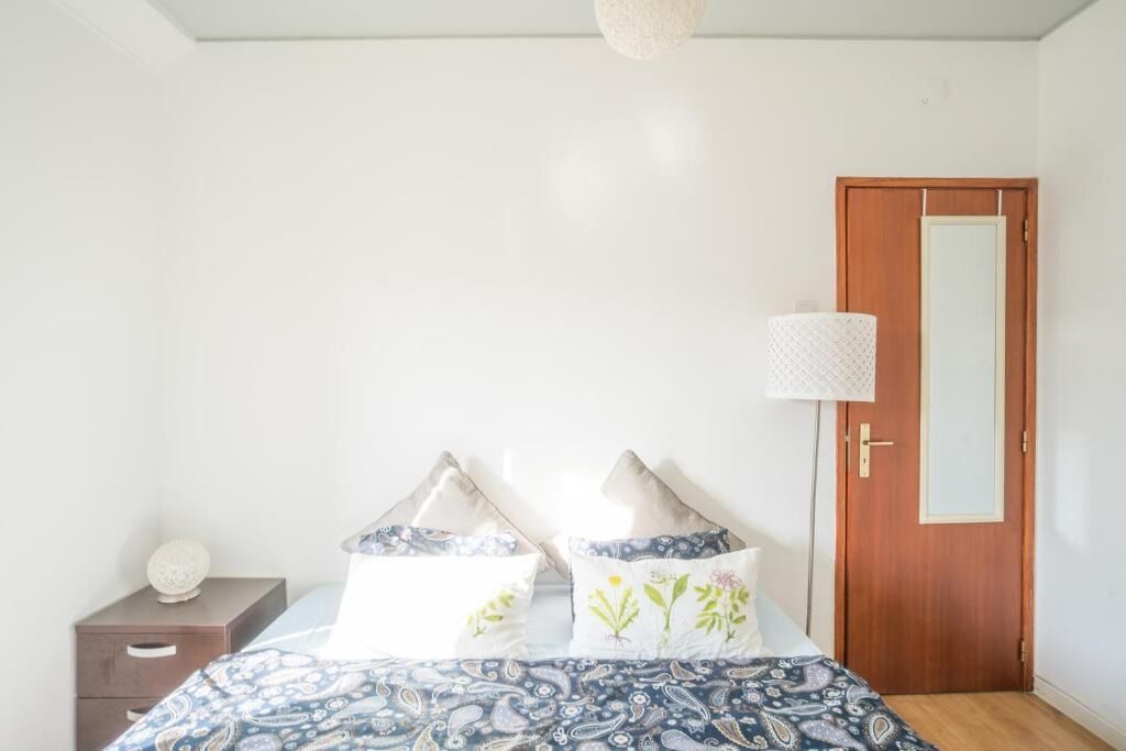 Quarto com Casa de Banho - Image 8