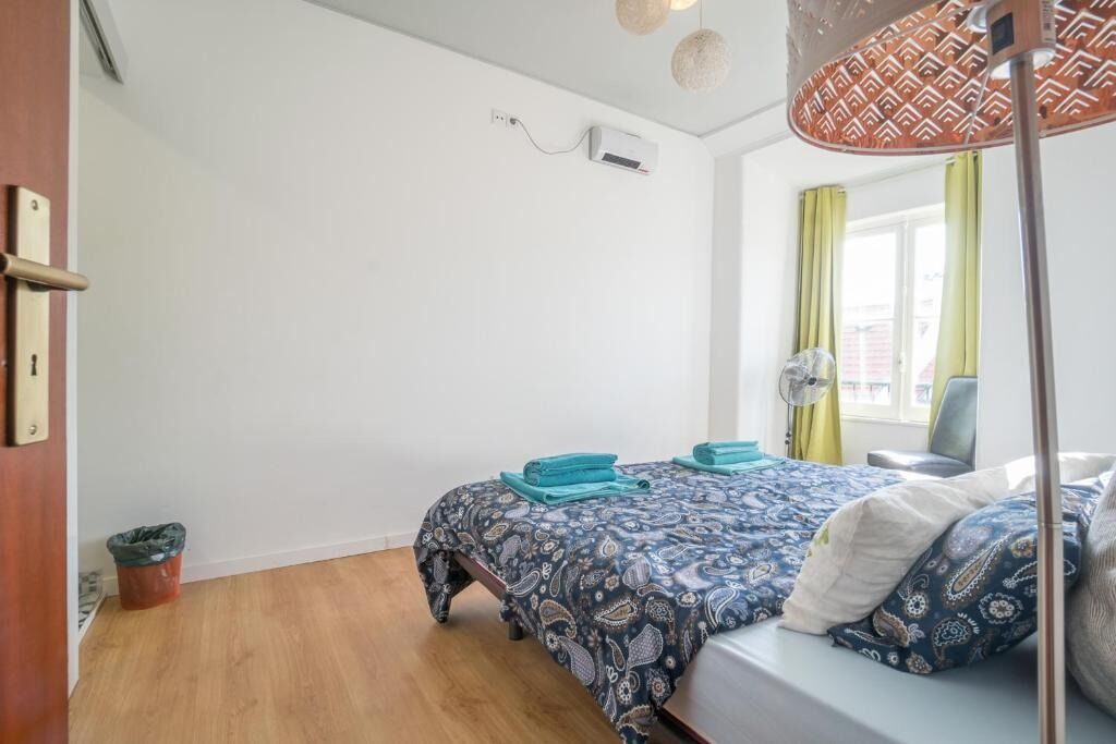 Quarto com Casa de Banho - Image 2