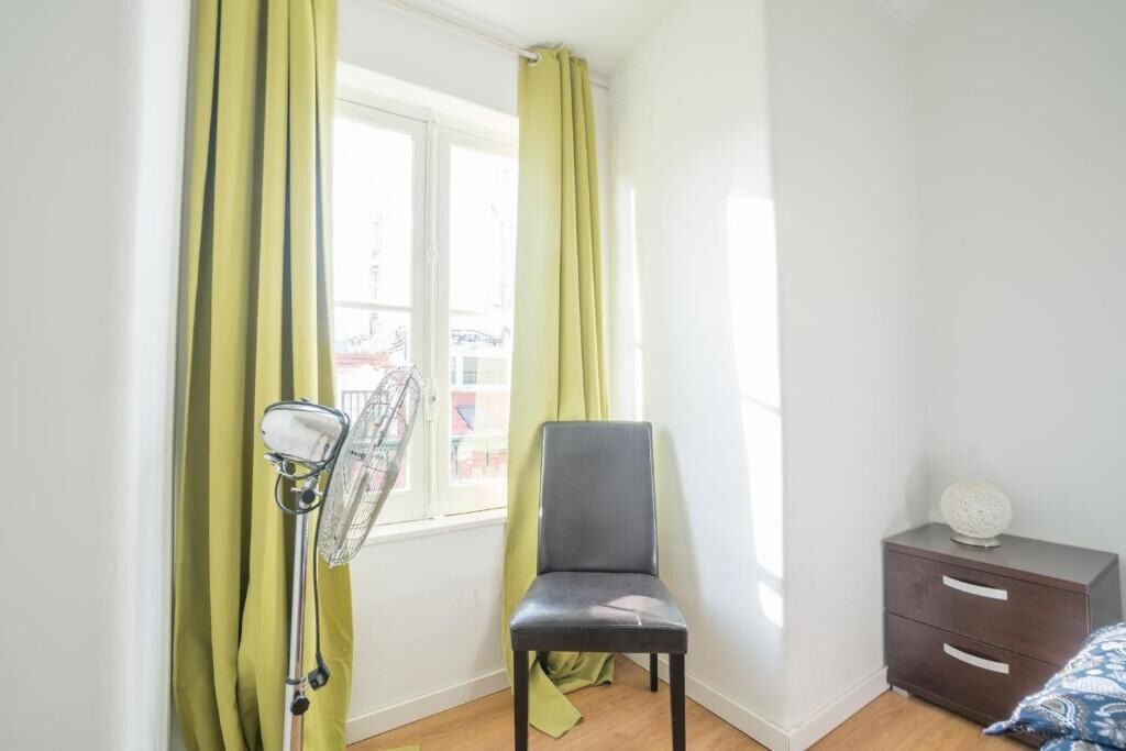Quarto com Casa de Banho - Image 3