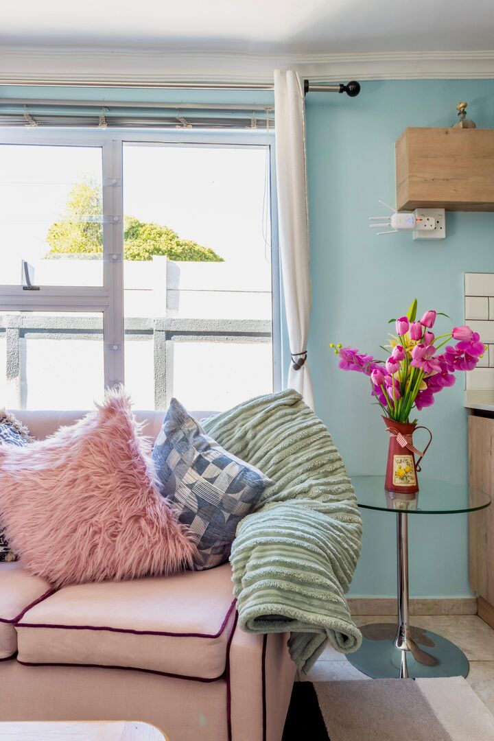 Two Bedroom Apartment - Image 10