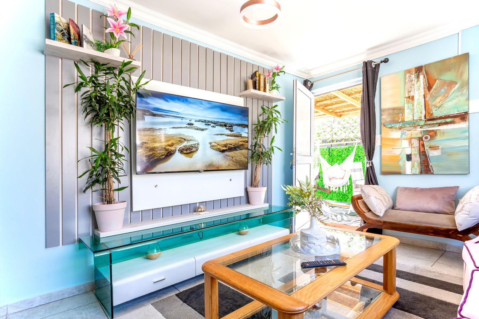 Two Bedroom Apartment - Image 1