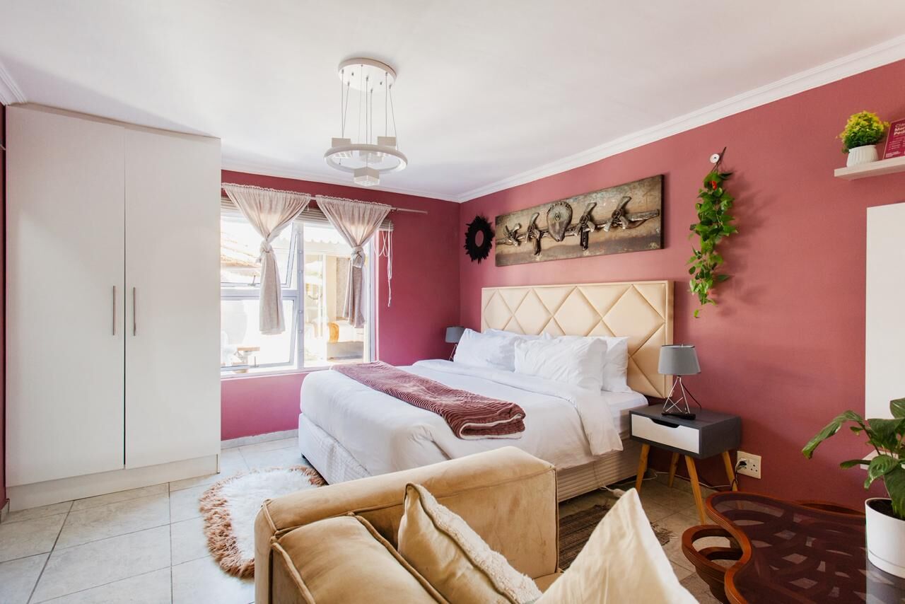 Luxury Studio Room 1 - Image 1