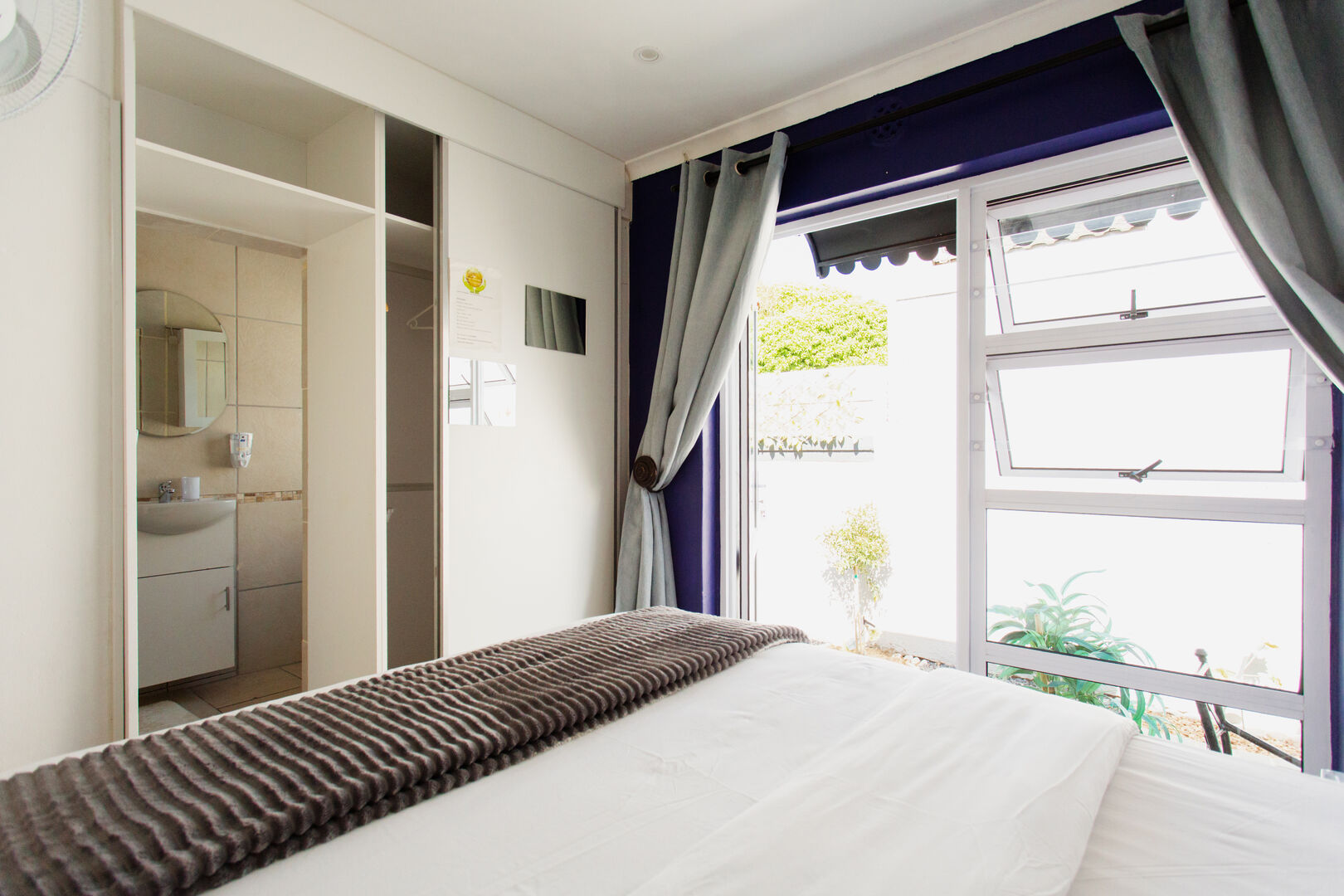 Cosy Room - Image 2