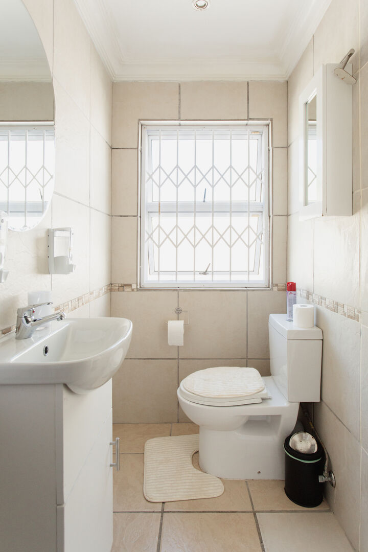 Cosy Room - Image 11