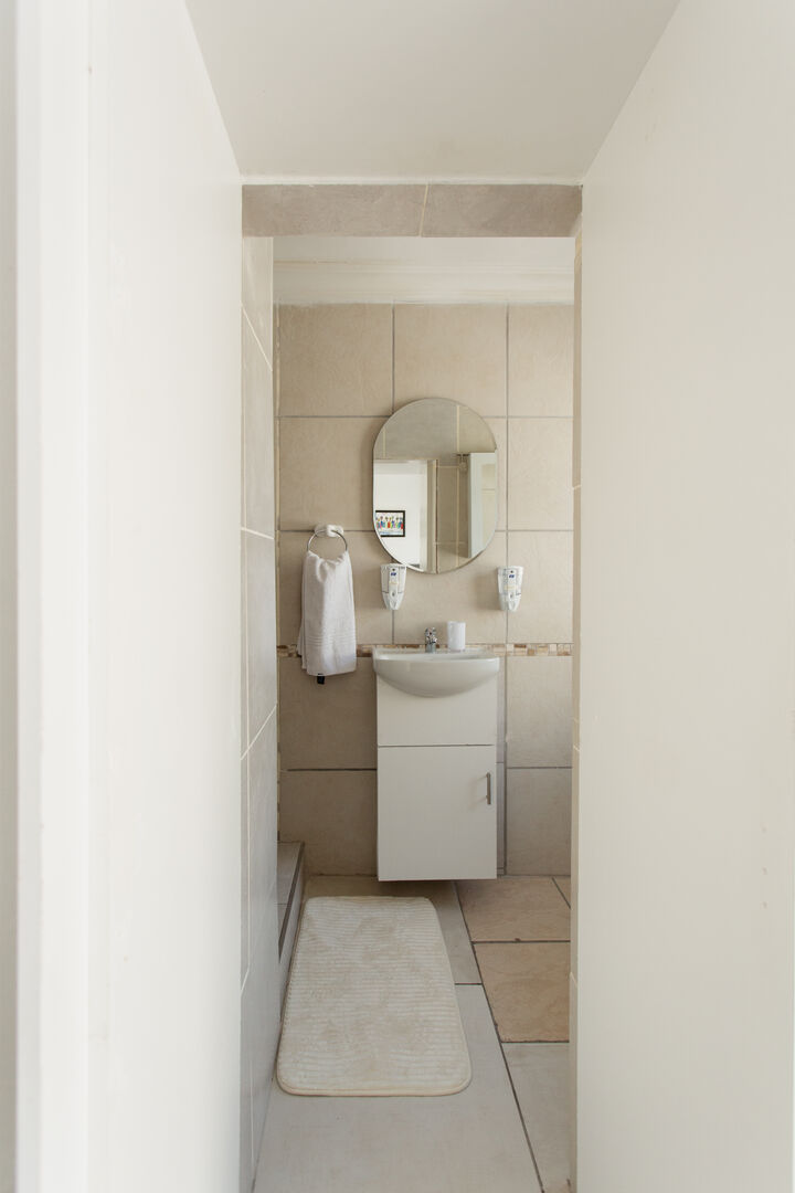 Cosy Room - Image 10