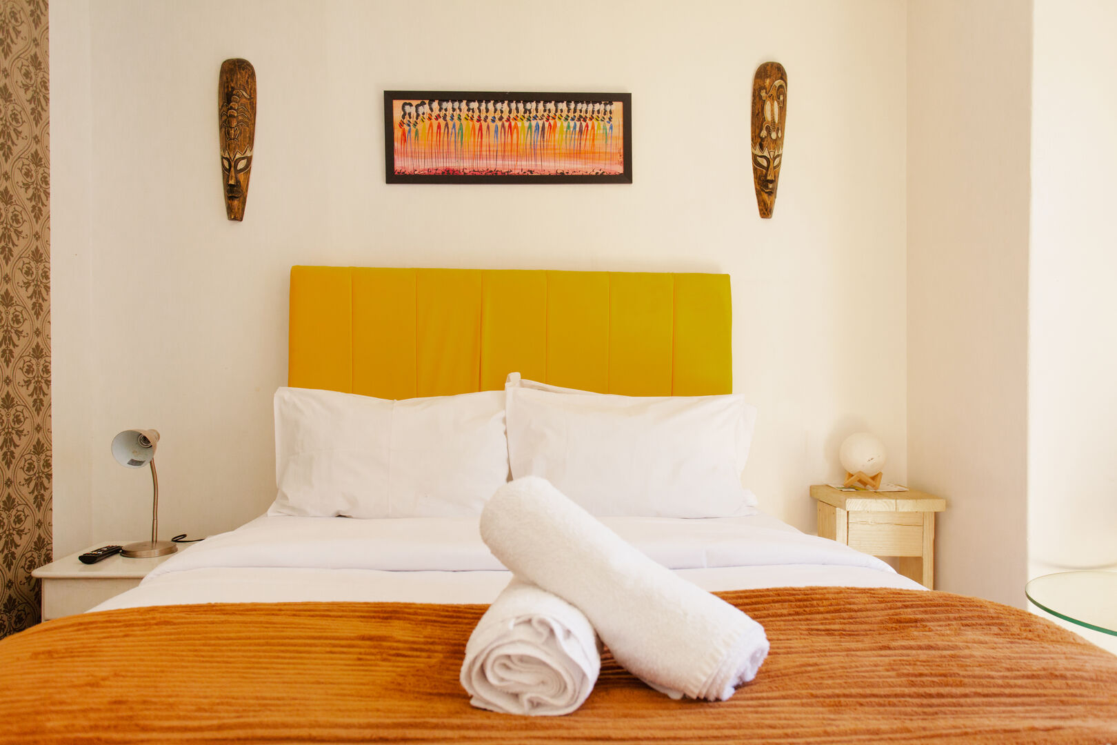 Yellow Room - Image 2