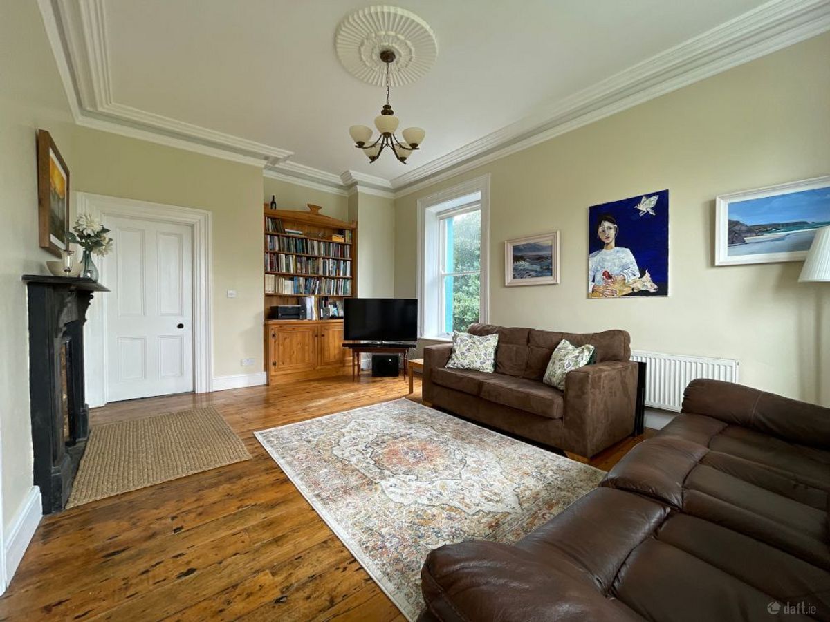 Burtonport Victorian House Exclusive Use - Image 9