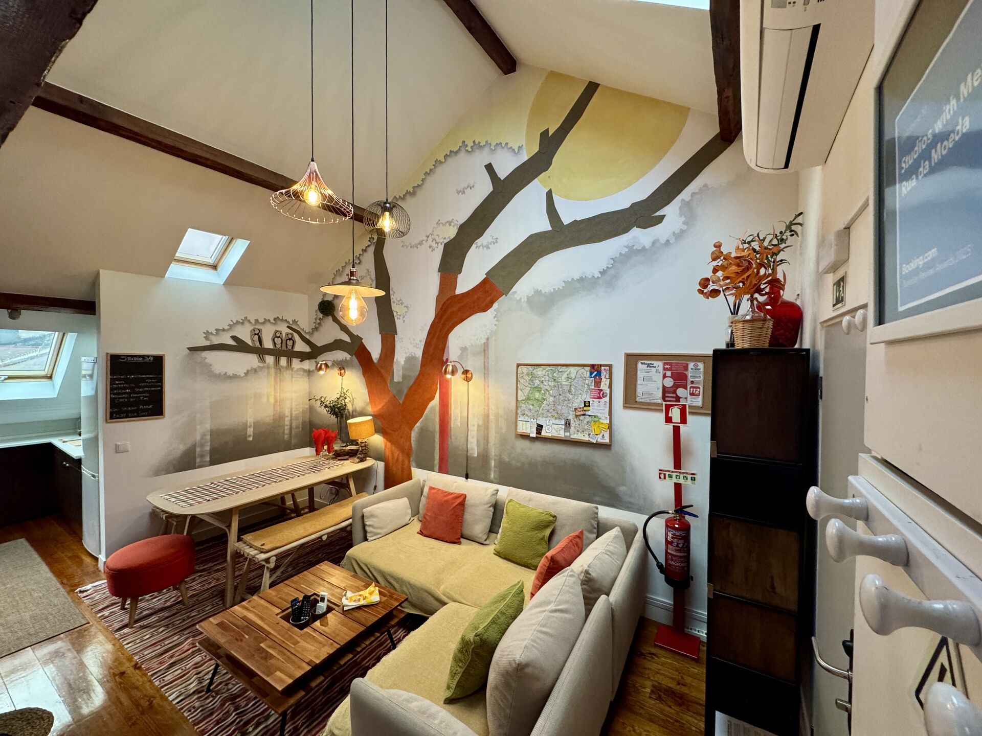 Deluxe Studio 3/4 with Mezzanine - Image 4