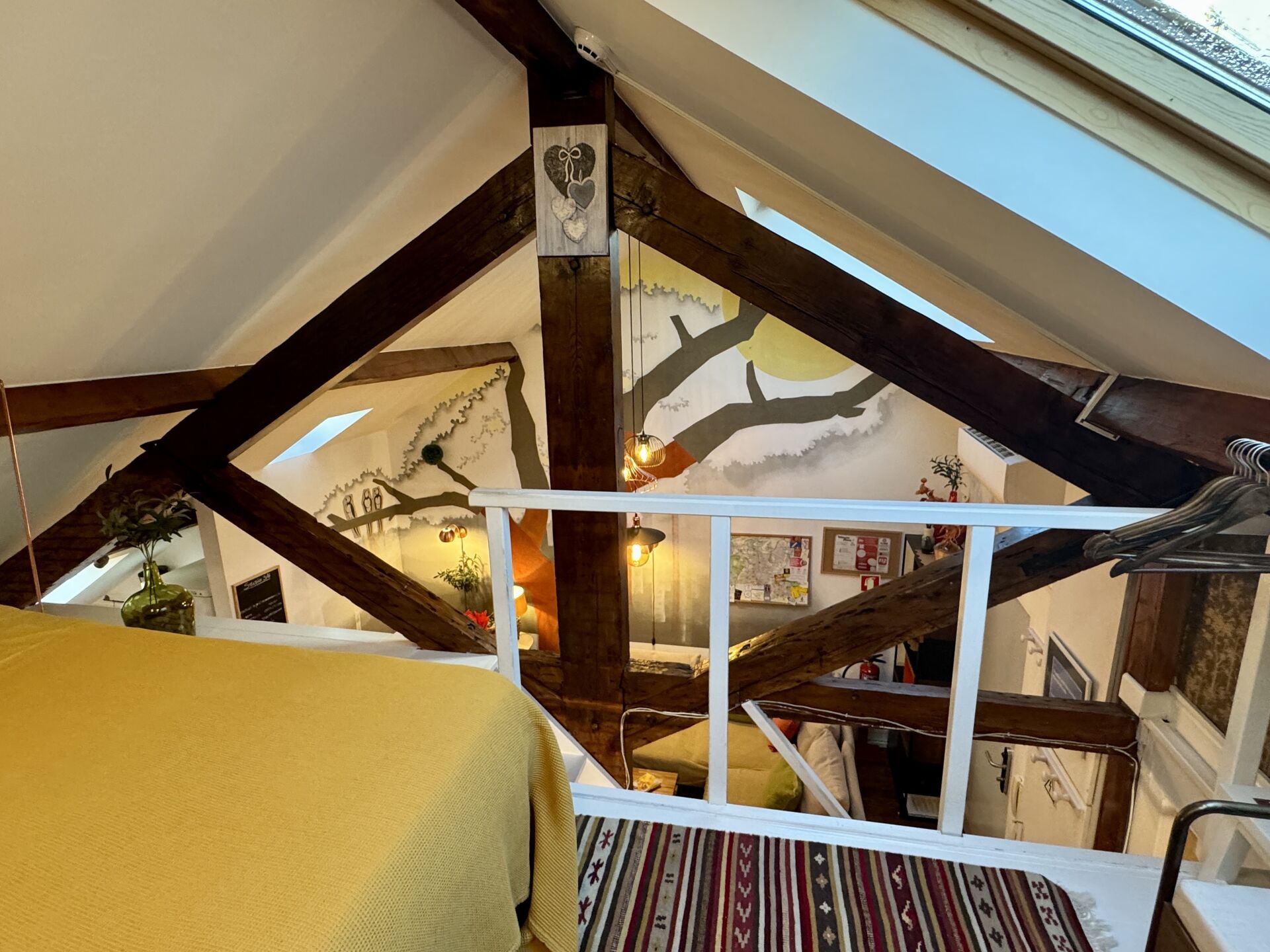 Deluxe Studio 3/4 with Mezzanine - Image 2