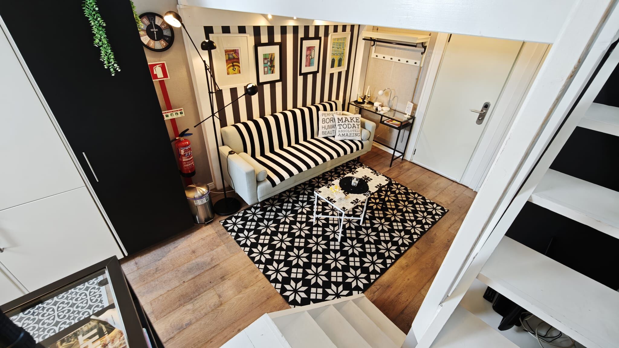 Superior Studio 6 mit Mezzanine - Image 3