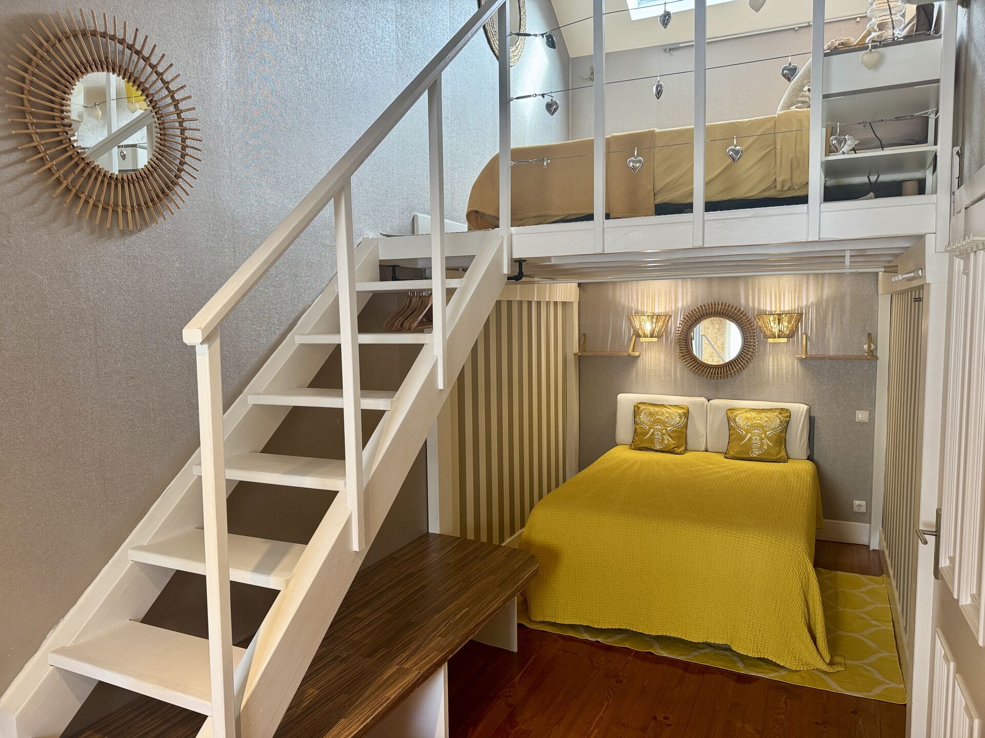 Deluxe Family Studio 7/8 + Terrace and Mezzanine - Image 3