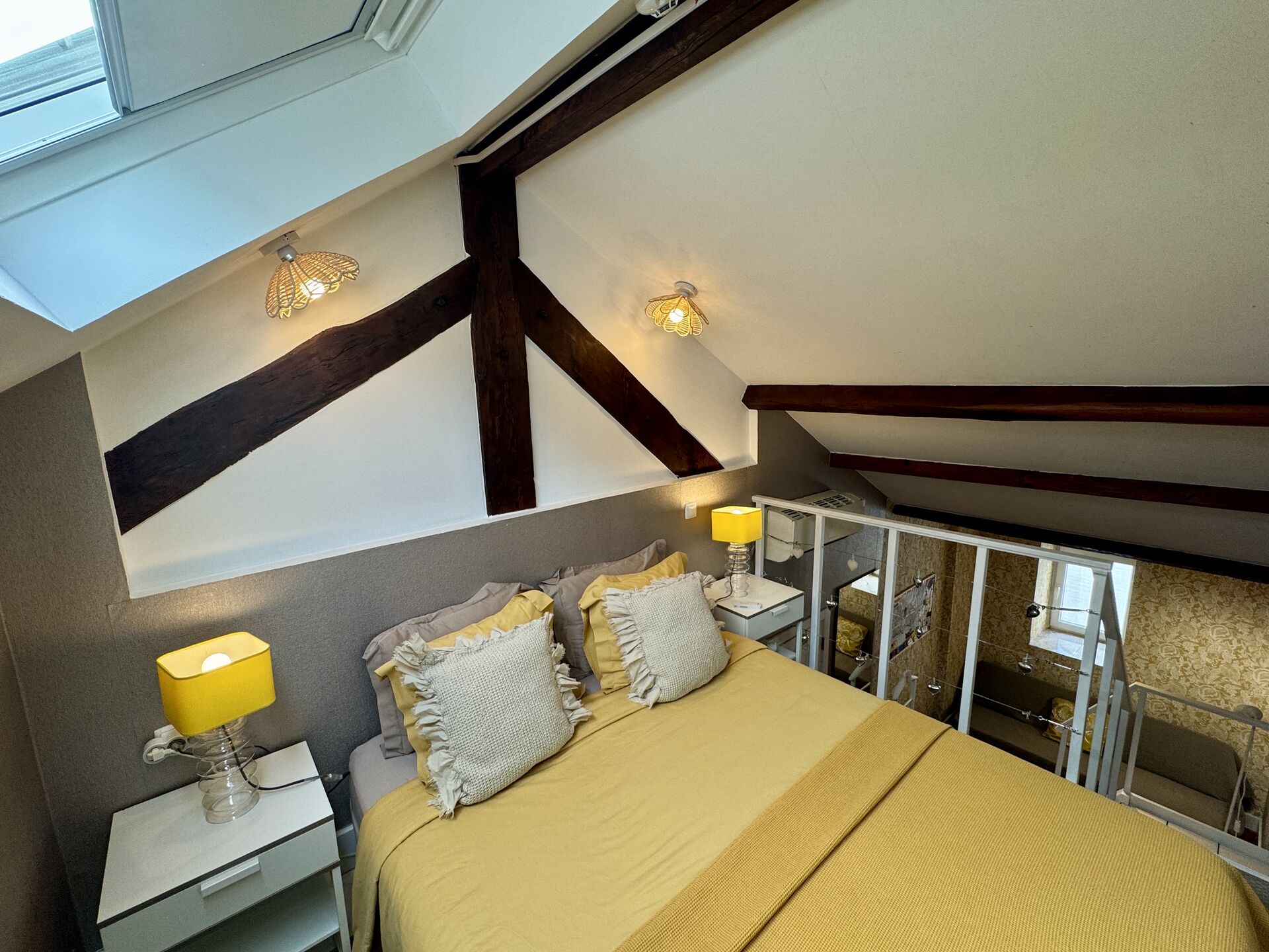 Deluxe Family Studio 7/8 + Terrace and Mezzanine - Image 1