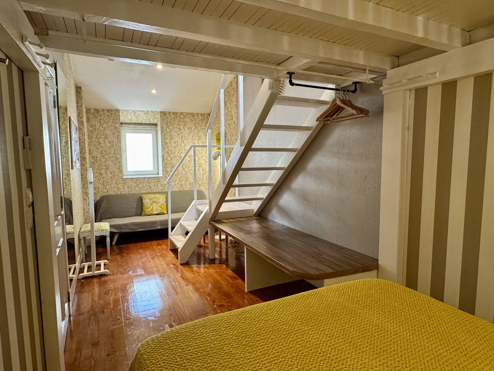 Deluxe Family Studio 7/8 + Terrace and Mezzanine - Image 4