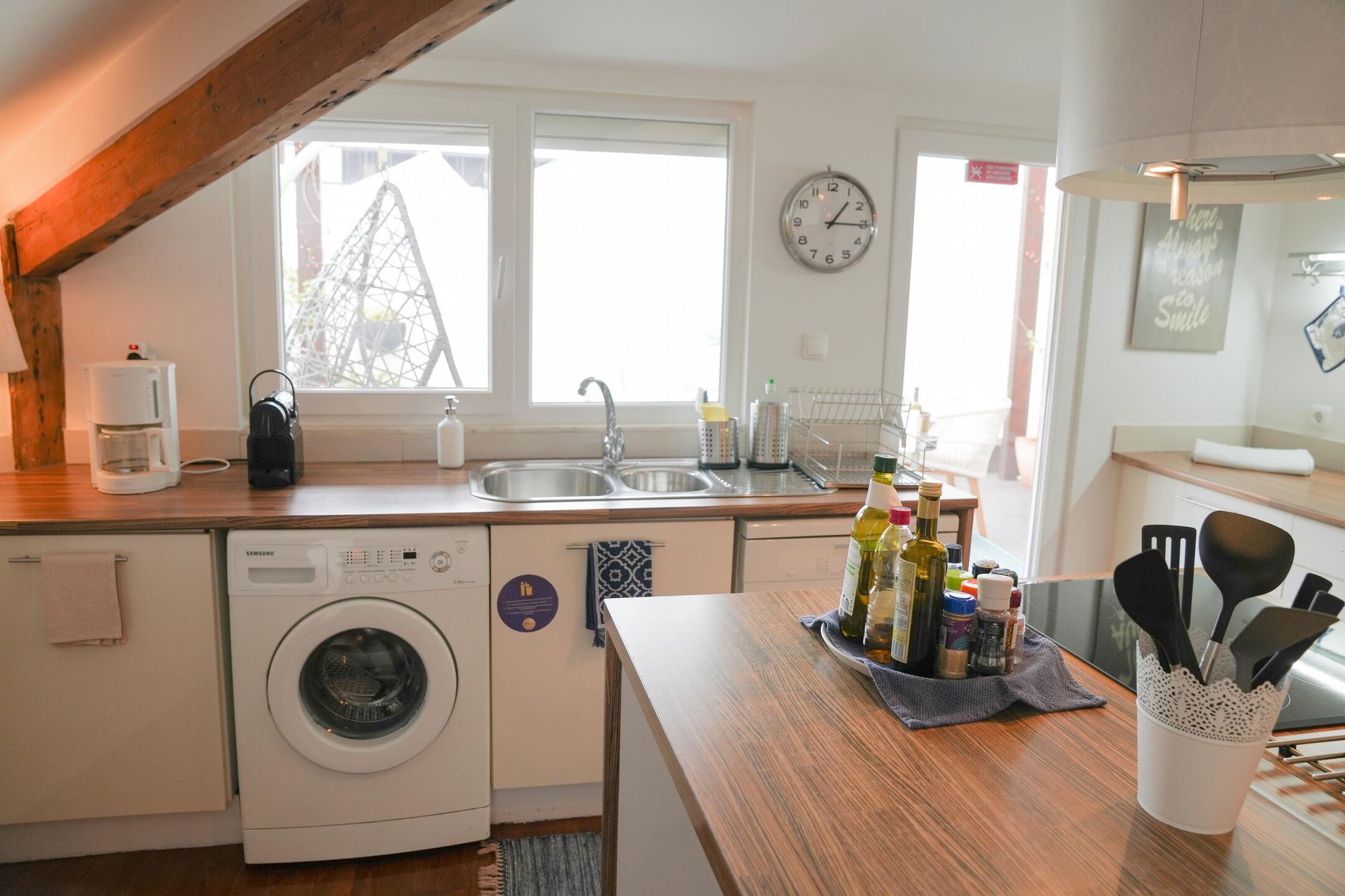 Premium one - Bedroom Studio 9 with Terrace - Image 6