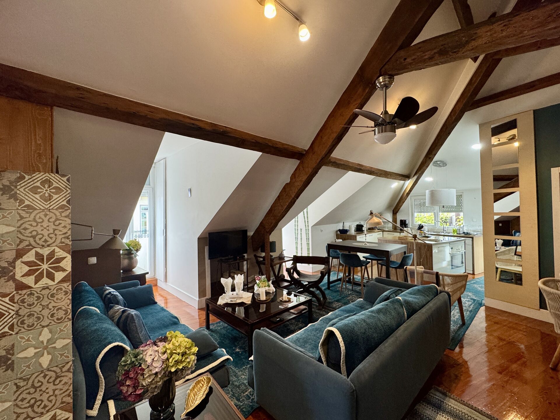 Premium one - Bedroom Studio 9 with Terrace - Image 3