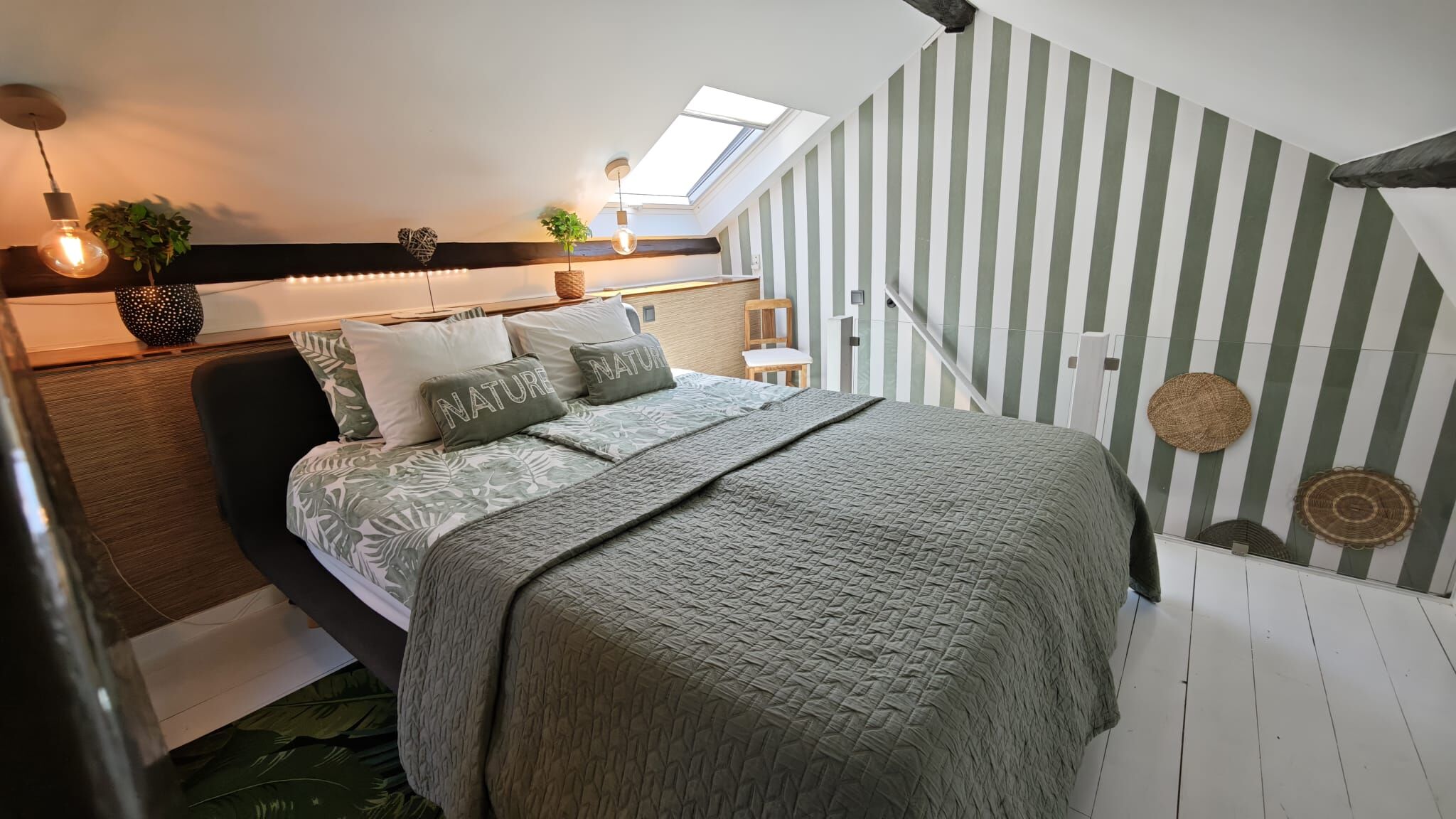 Deluxe Studio 5 with Terrace and Mezzanine - Image 1