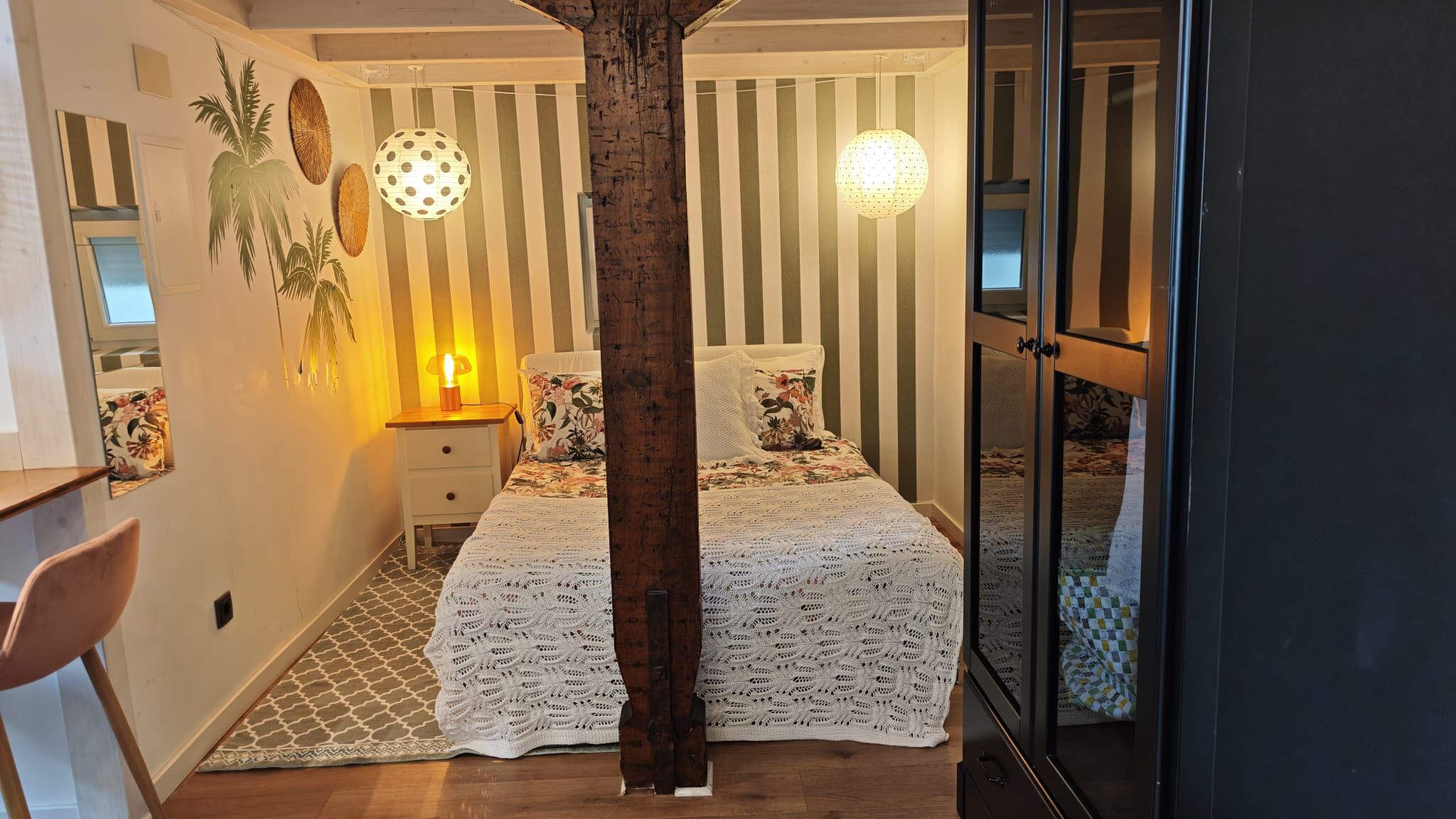 Deluxe Studio 5 with Terrace and Mezzanine - Image 11