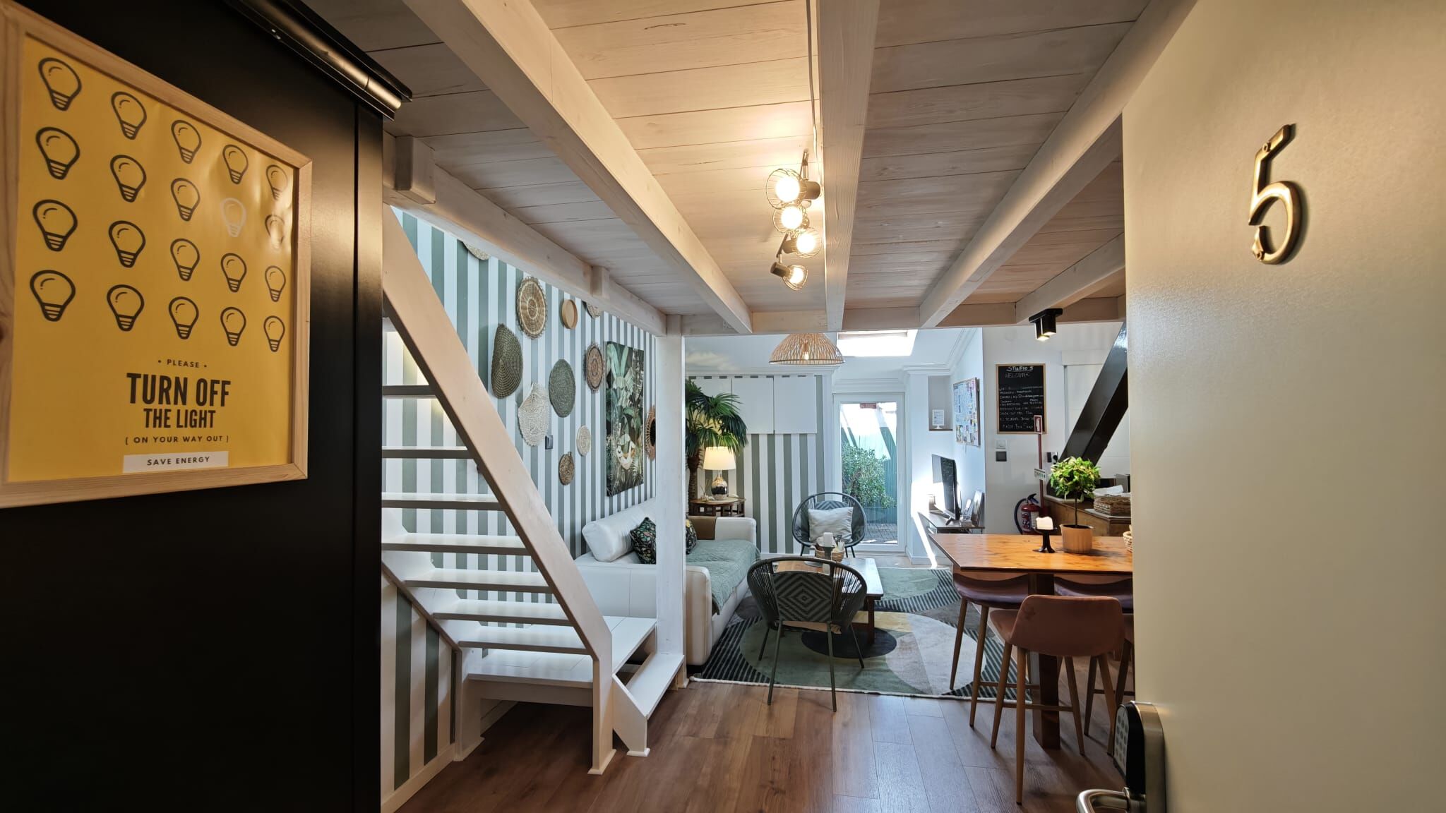 Deluxe Studio 5 with Terrace and Mezzanine - Image 20