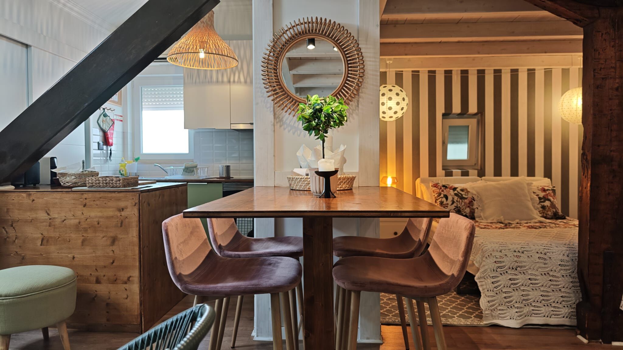 Deluxe Studio 5 with Terrace and Mezzanine - Image 9