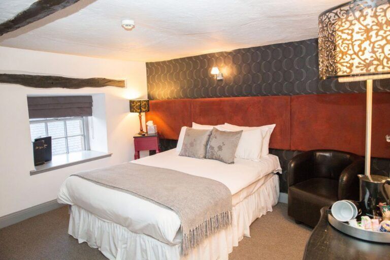 Small Double Room - Image 4