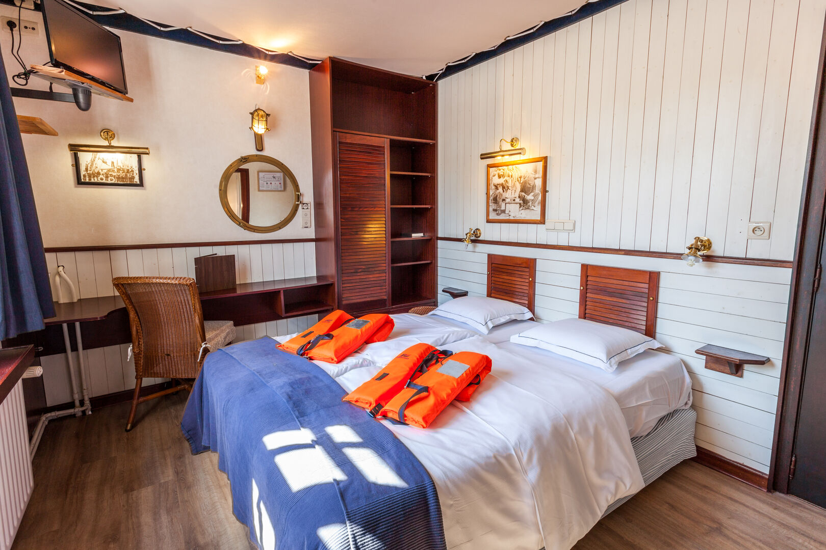 Cruise Cabin - Kade - Image 3