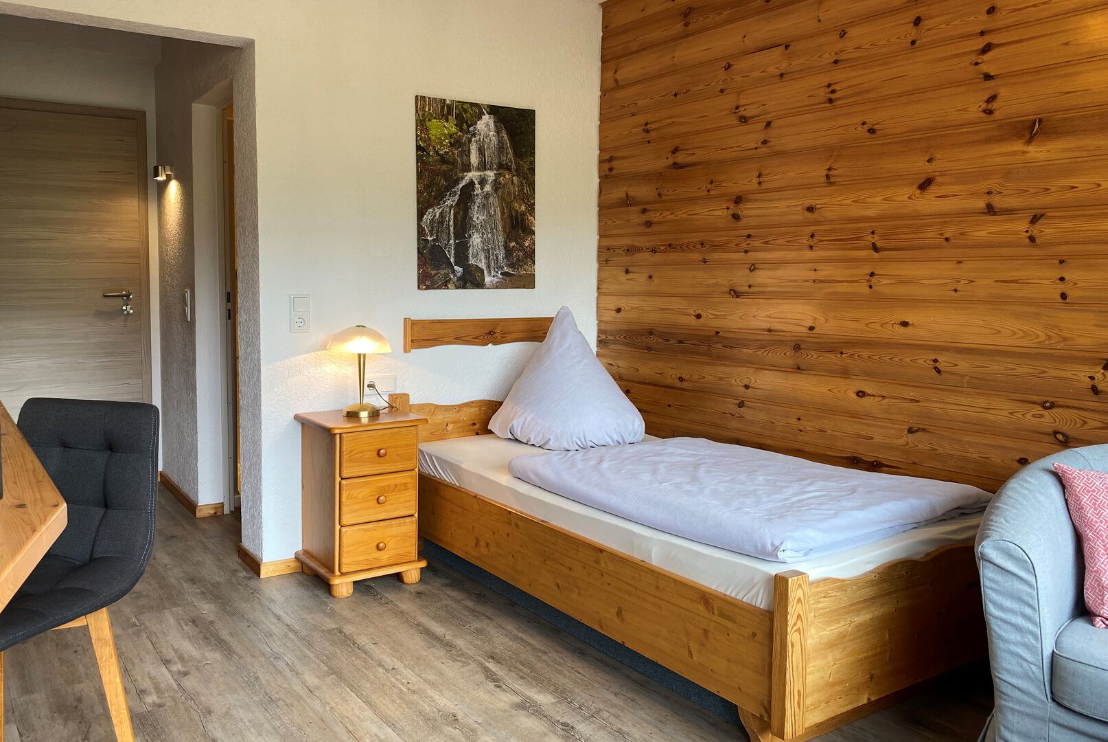 Einzelzimmer mit Balkon - Image 1
