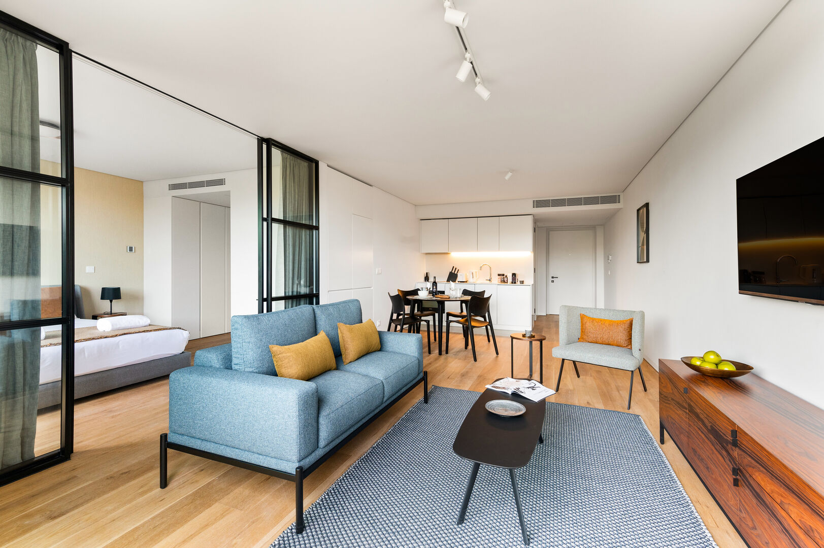 One Bedroom Apartment with Balcony - Image 5