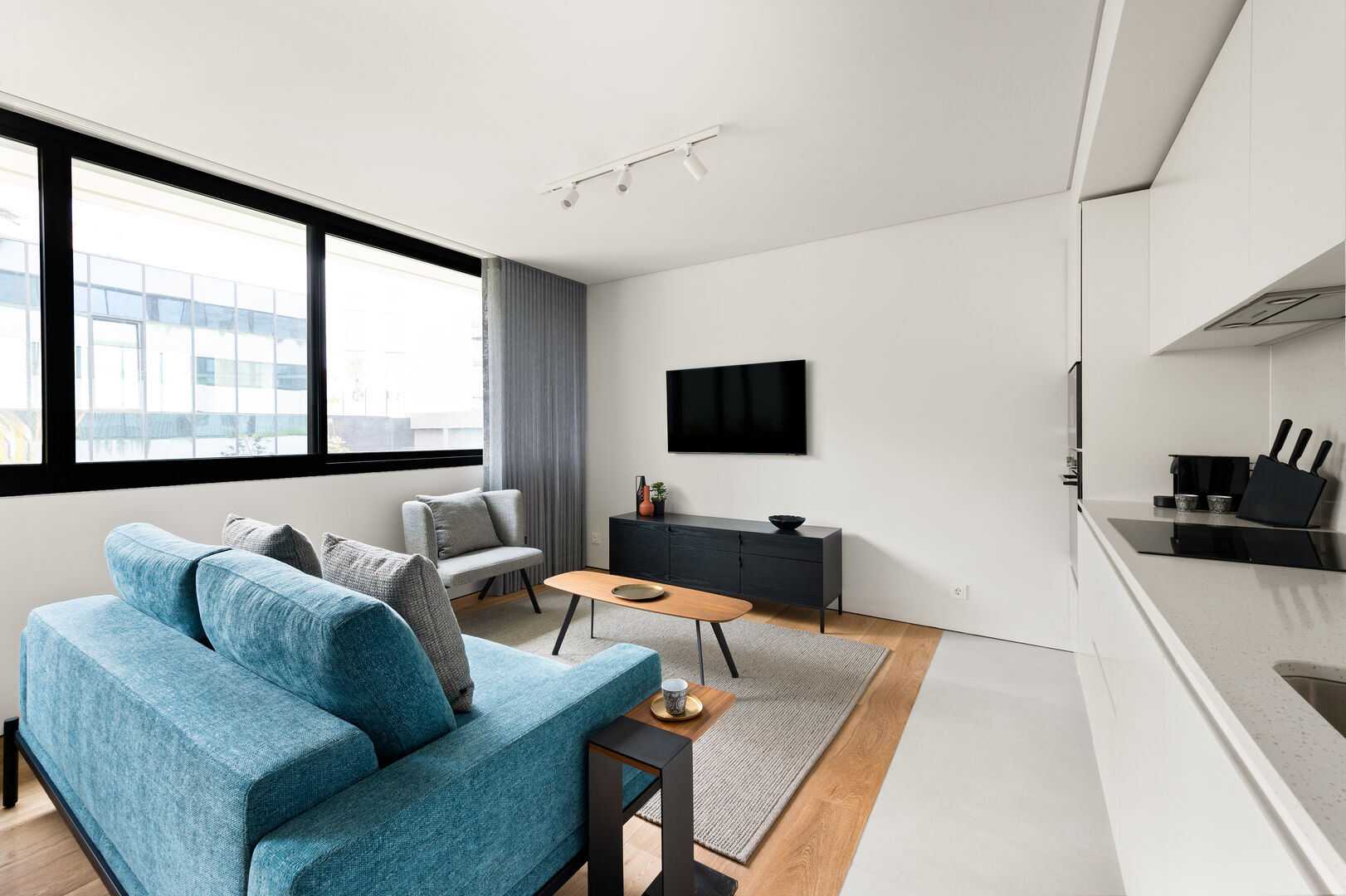 Two bedroom apartment - Image 1