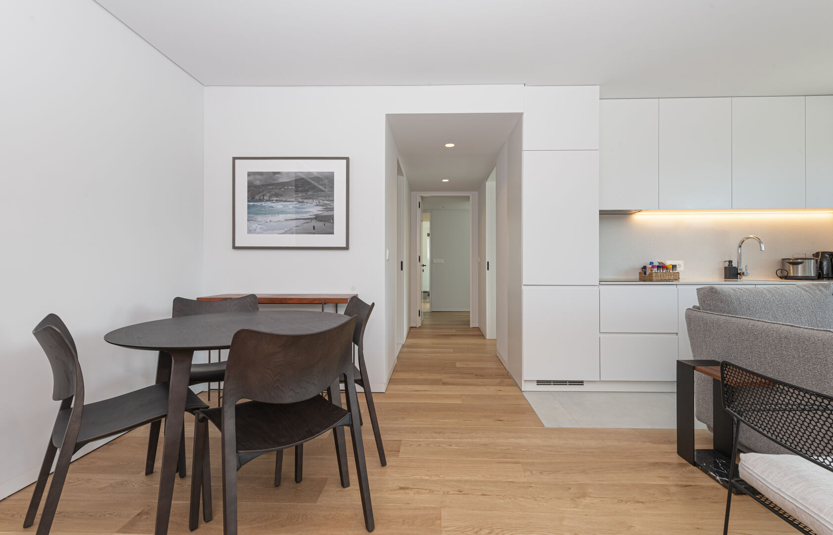 Two Bedroom Family Apartment - Image 11