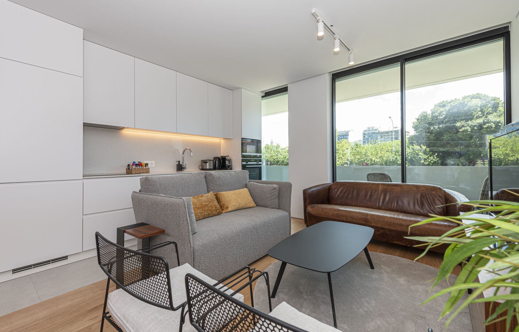 Two Bedroom Family Apartment - Image 1