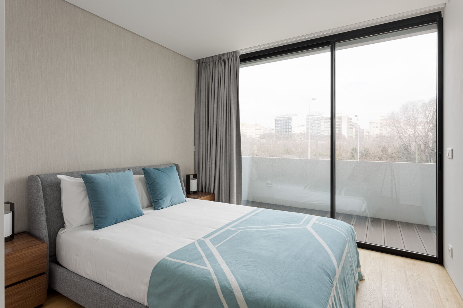 Two Bedroom Apartment with Balcony - Image 4
