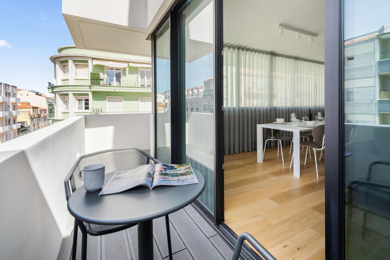 Two Bedroom Apartment with Balcony - Image 18