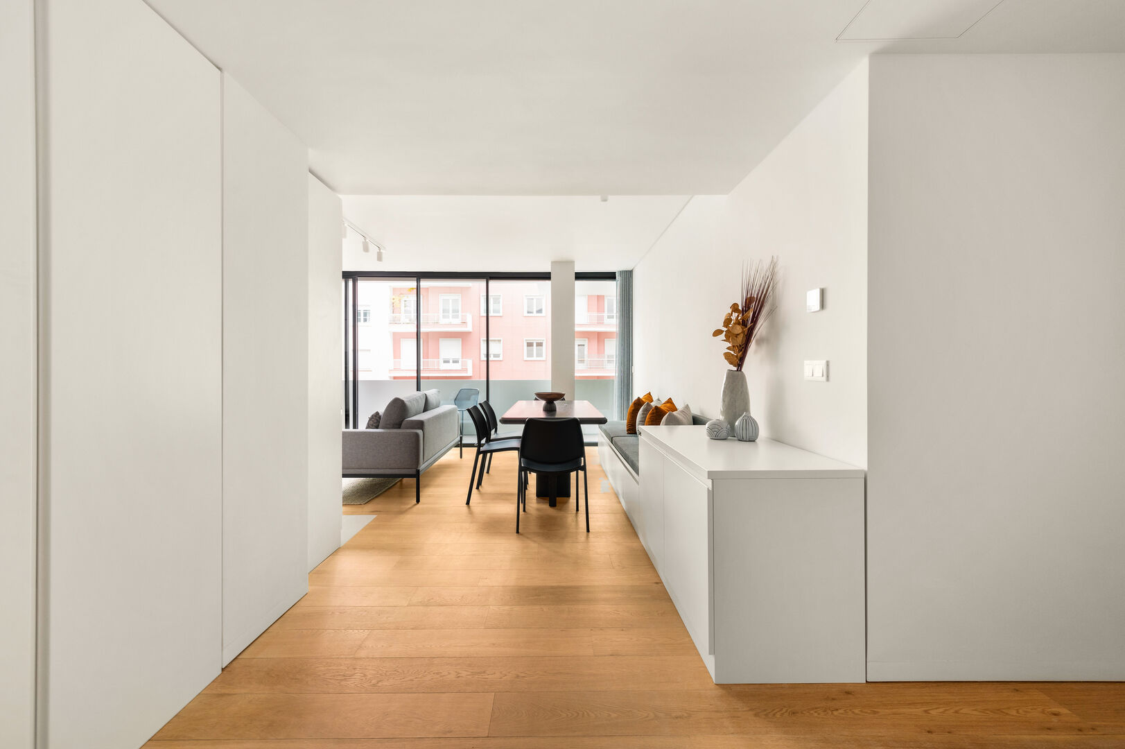 Two Bedroom Apartment with Balcony - Image 9