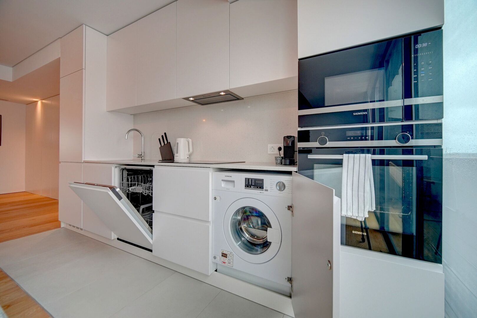 Two Bedroom Superior Apartment - Image 4