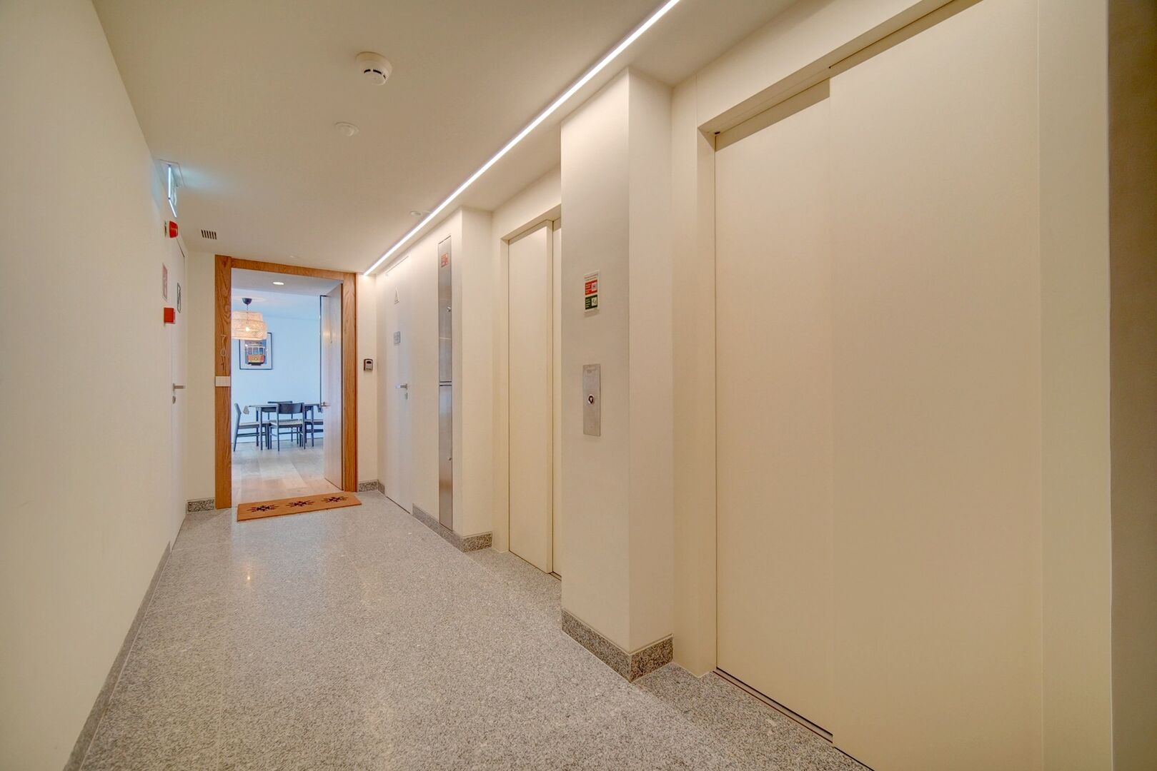 Two Bedroom Superior Apartment - Image 18
