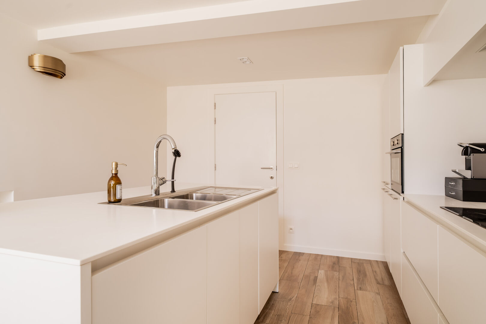 Heritage Suite Mustard - Image 21