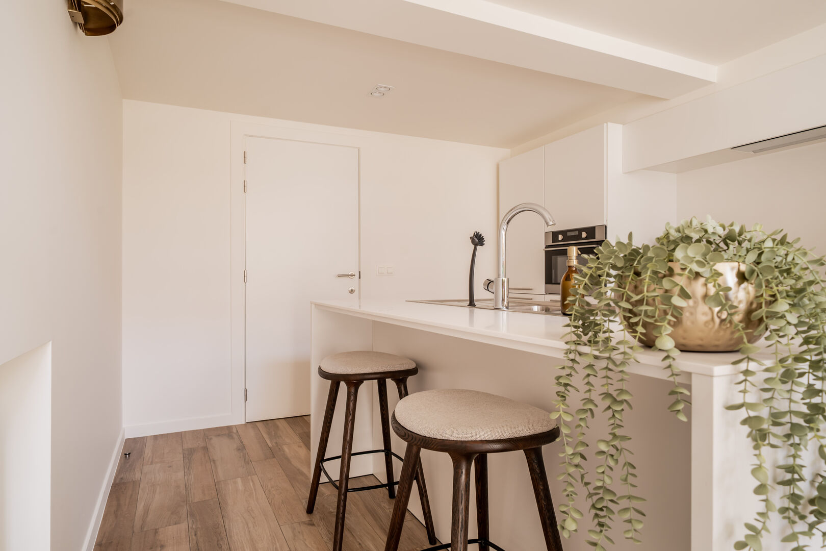 Heritage Suite Mustard - Image 19