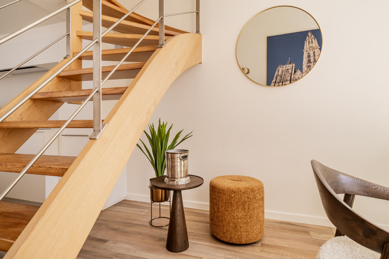 Heritage Suite Mustard - Image 16