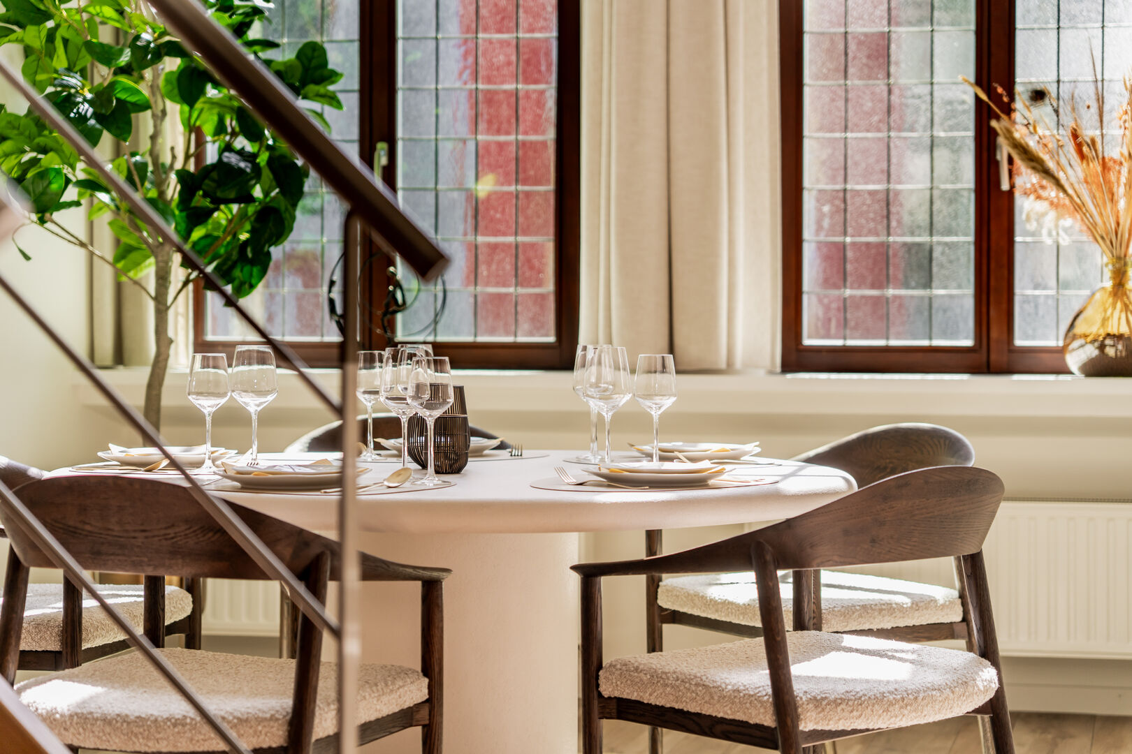 Heritage Suite Mustard - Image 3