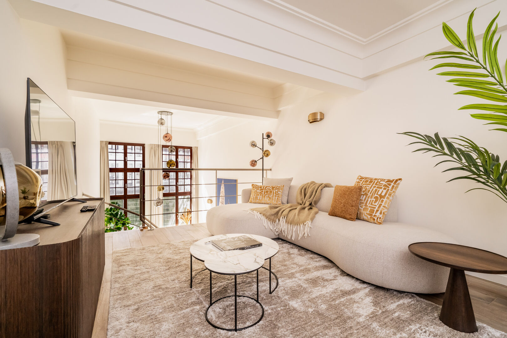 Heritage Suite Mustard - Image 2
