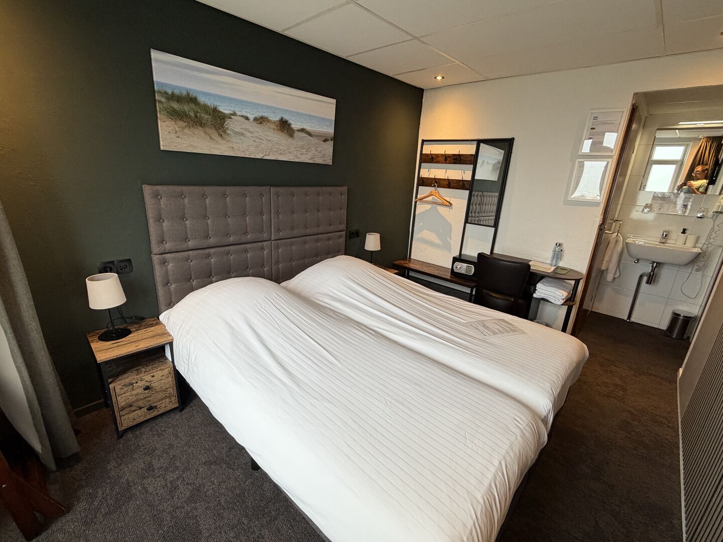 Kleine tweepersoons kamer met zeezicht - Image 2