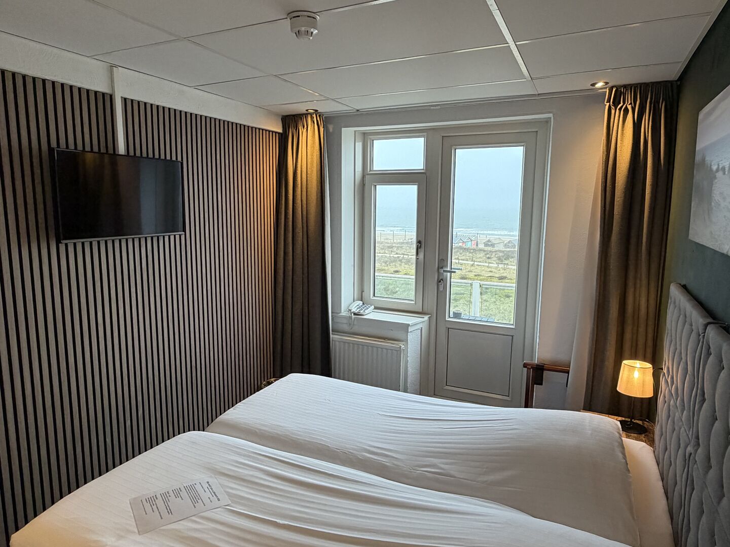 Kleine tweepersoons kamer met zeezicht - Image 7
