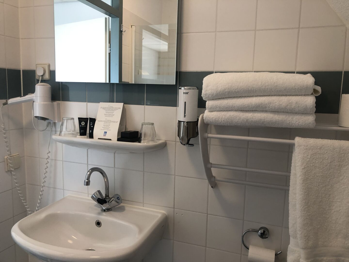 Driepersoonskamer met bad Landzijde - Image 9